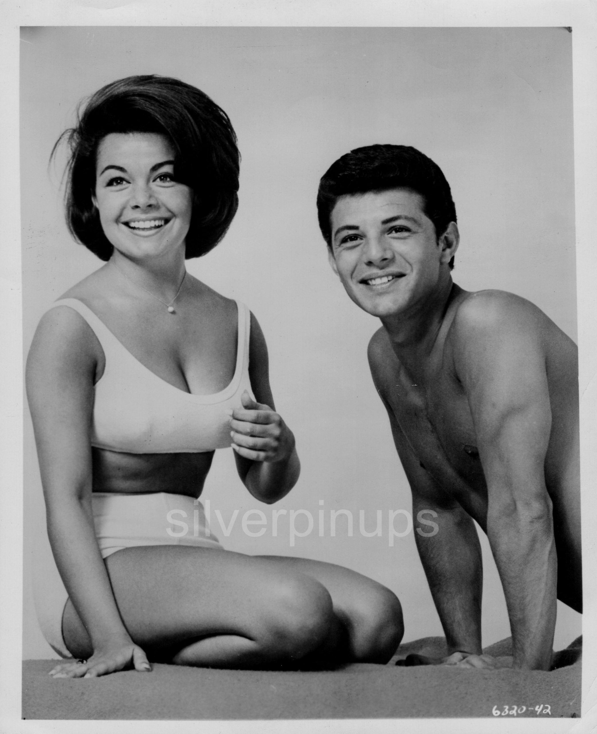 Orig 1963 FRANKIE AVALON - ANNETTE FUNICELLO In Bikini "BEACH PARTY.