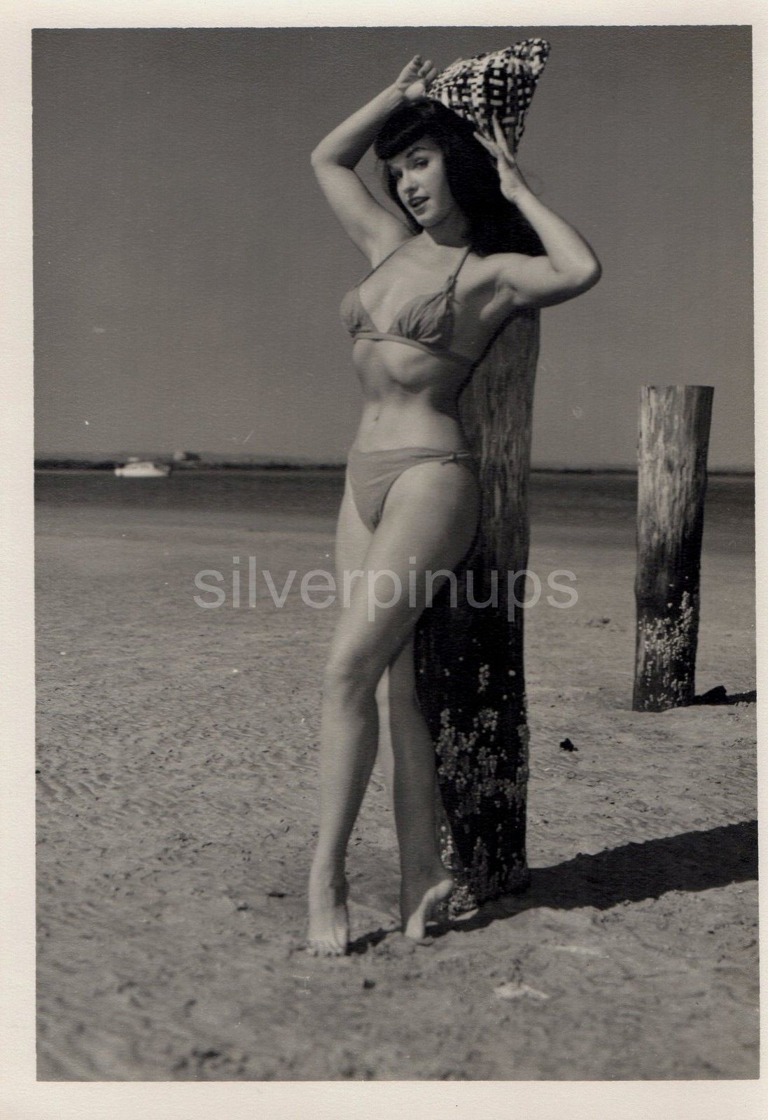 Ontleden japon Zeeziekte Original 1950's BETTIE PAGE Beach Bikini.. Pin-up Portrait.. Camera Club  Beauty! – Silverpinups
